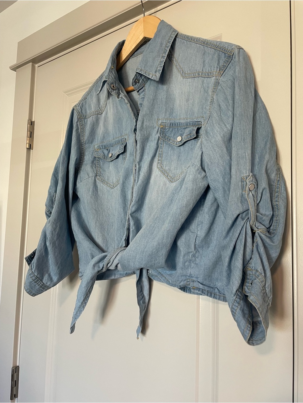 Women’s Light Blue Denim Button-Down Tie-Front Shirt